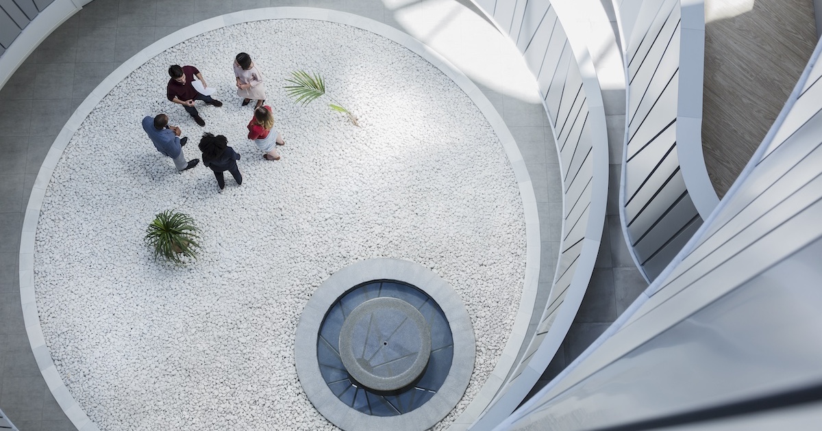 
  Executives consulting 
