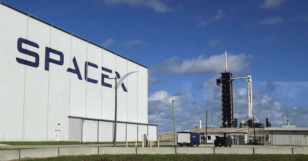 
  SpaceX building
