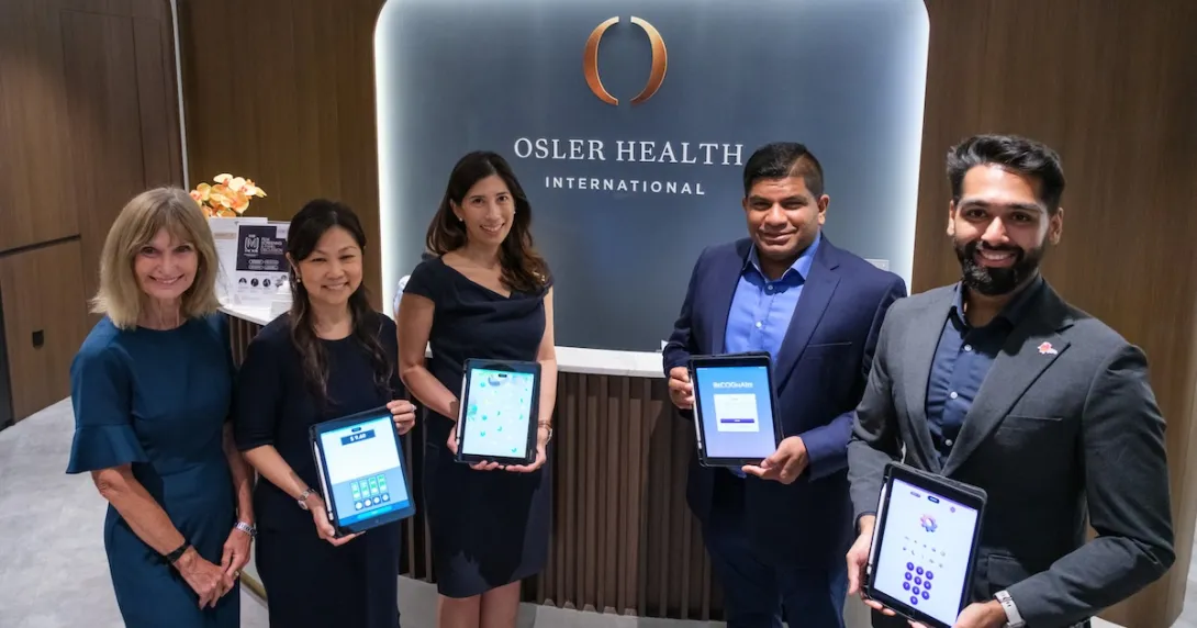 Representatives of NTU Singapore spin-off Gray Matter Solutions and Osler Group showing the application-based early dementia detection tool
Representatives of NTU Singapore spin-off Gray Matter Solutions and Osler Group showing the application-based early dementia detection tool