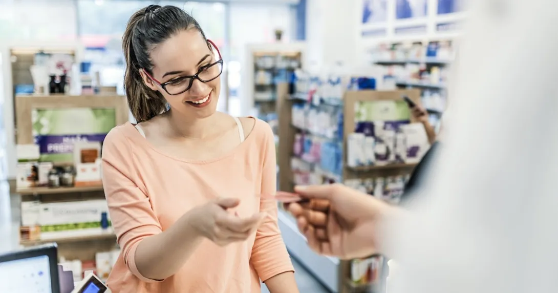 Patient with a pharmacist
Patient with a pharmacist