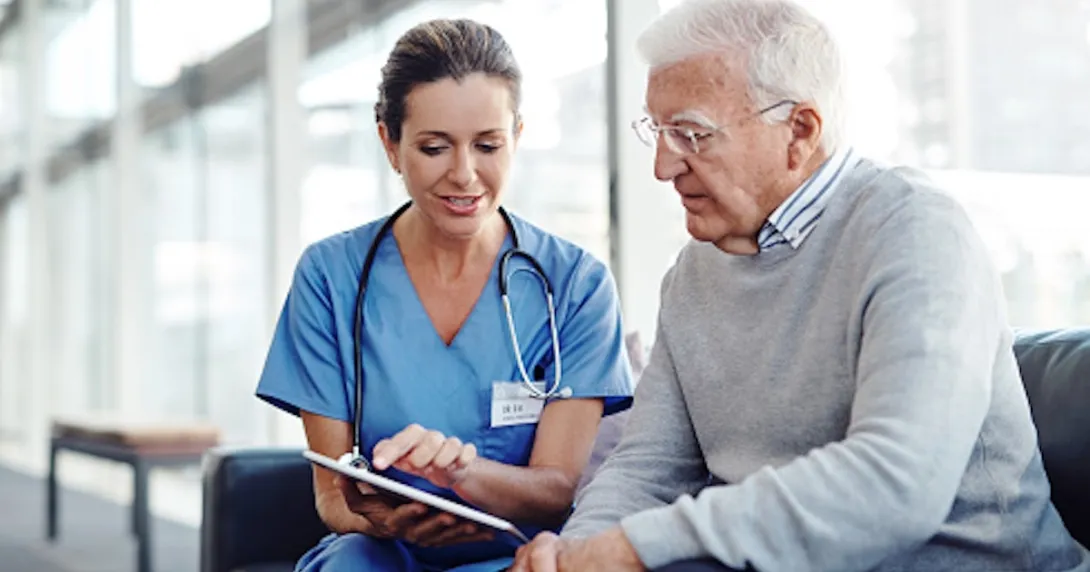 Heathcare professional consulting with patient.
Heathcare professional consulting with patient.
