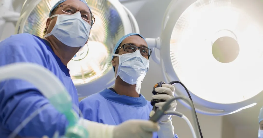 Surgeons in an operating room
Surgeons in an operating room