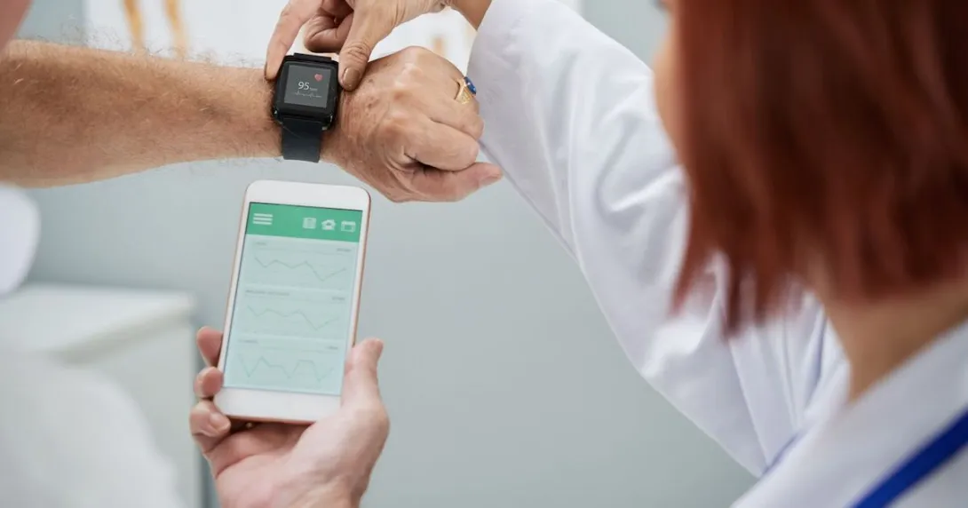Smartphone and smartwatch measurements